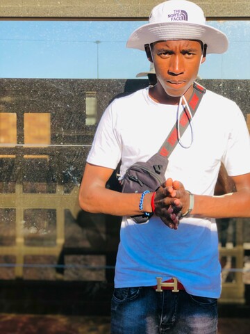Lonnie, 19 Johannesburg, Gauteng, South Africa