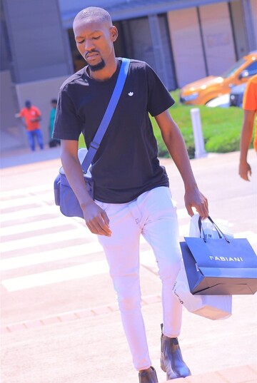 Themba, 32 Pretoria, Gauteng, South Africa