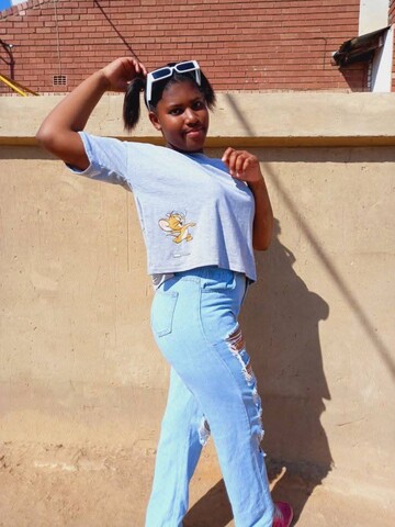 Nqoo, 19 Midrand, Gauteng, South Africa