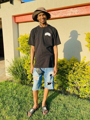 Khulekani, 29 Thokoza, Gauteng, South Africa