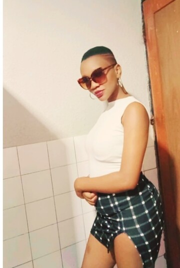 Lindtt, 32 Lenasia, Gauteng, South Africa