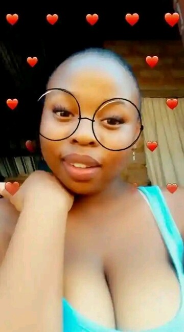 Buhle N, 19 Mabopane, Gauteng, South Africa