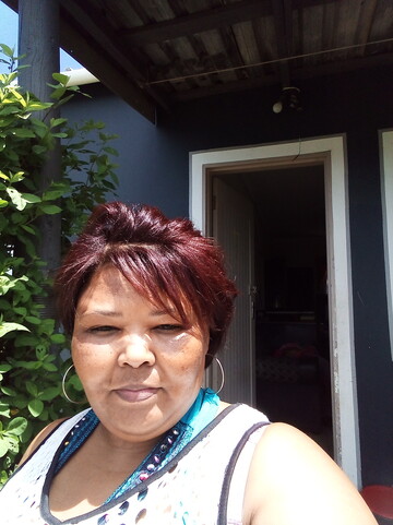 Chrisy, 41 Knysna, Western Cape, South Africa