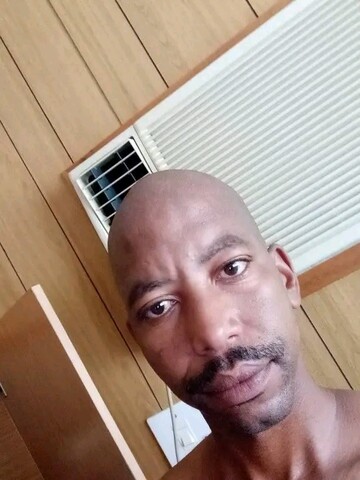 Bra Cally, 39 Tembisa, Gauteng, South Africa