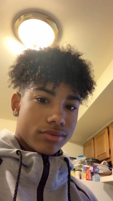 Hendrick 27, 24 Sandton, Gauteng, South Africa