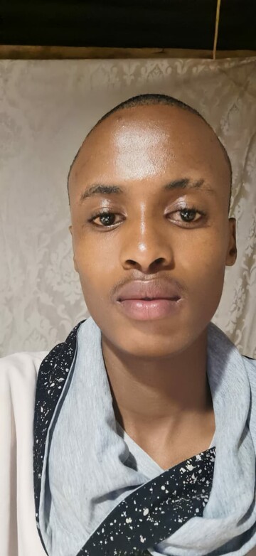 Dâlî, 22 Kagiso, Gauteng, South Africa