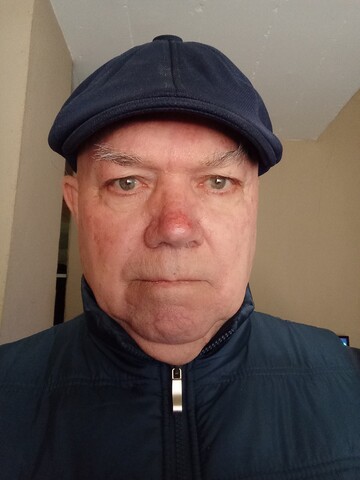 Papiprins, 72 Gordons Bay, Western Cape, South Africa