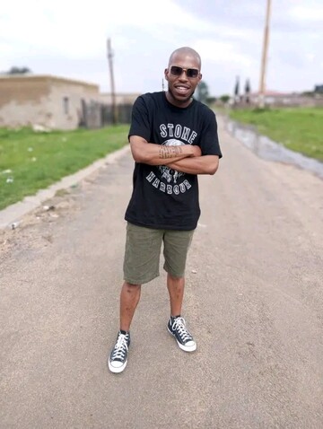 Mfunduh, 27 Ermelo, Mpumalanga, South Africa