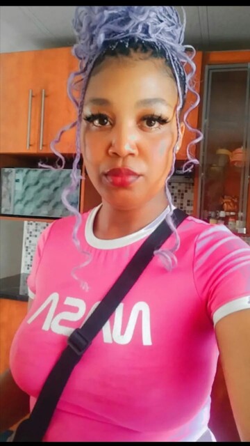 Feekile, 28 Lenasia, Gauteng, South Africa