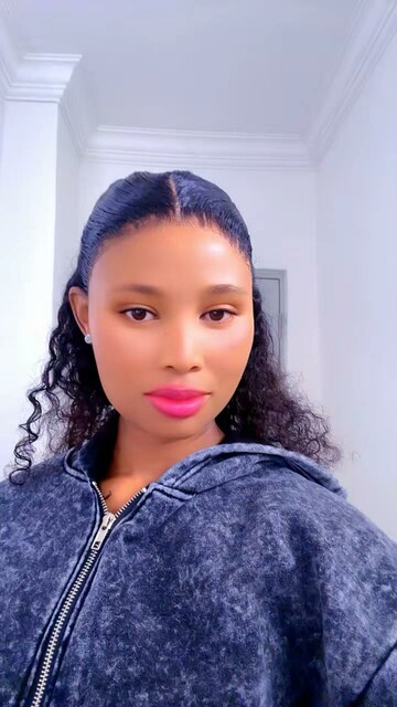 Yolie, 41 Centurion, Gauteng, South Africa