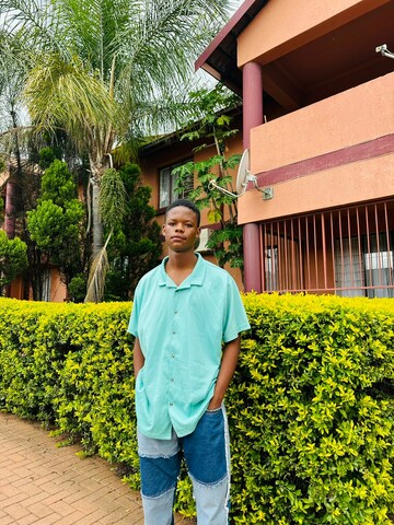 James is, 21 Pretoria, Gauteng, South Africa