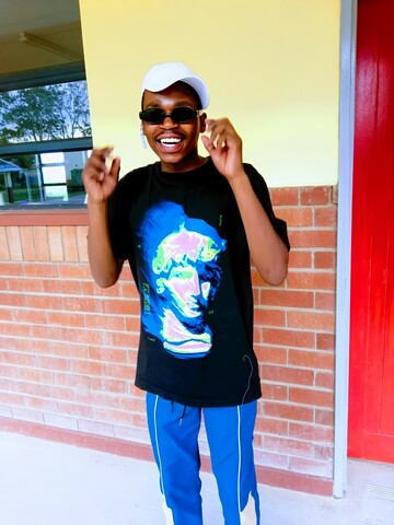 Khanya Macreynolds, 25 Grabouw, Western Cape, South Africa