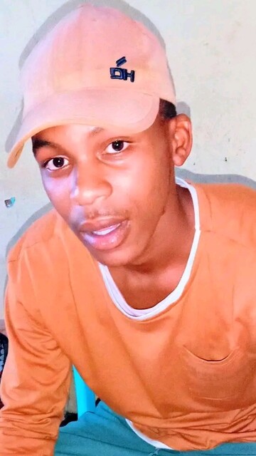 James, 21 Katlehong, Gauteng, South Africa