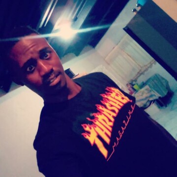 London Lindo, 32 Soweto, Gauteng, South Africa