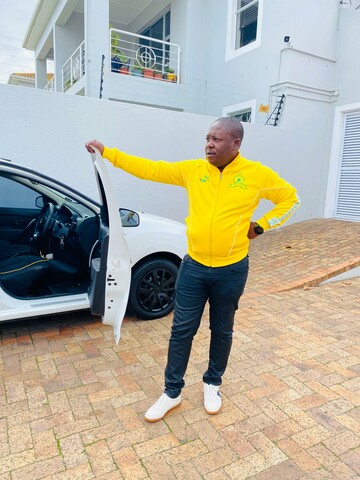 Papa Njabulo, 39 Cape Town, Western Cape, South Africa