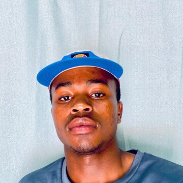 Melly, 19 Soweto, Gauteng, South Africa