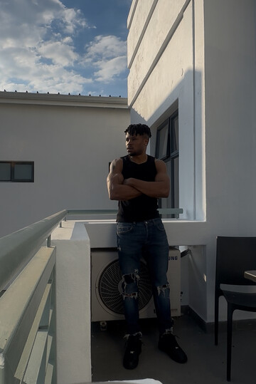 Shola, 31 Johannesburg, Gauteng, South Africa