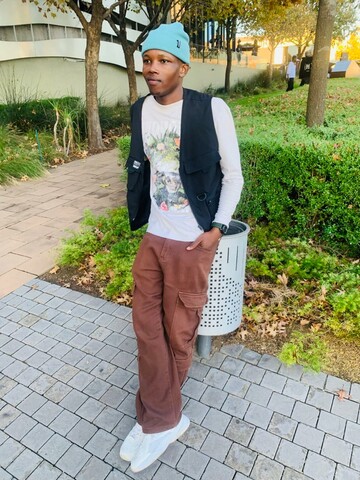 Andrew, 20 Midrand, Gauteng, South Africa