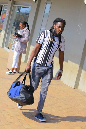ddmashakeni, 37 Tembisa, Gauteng, South Africa