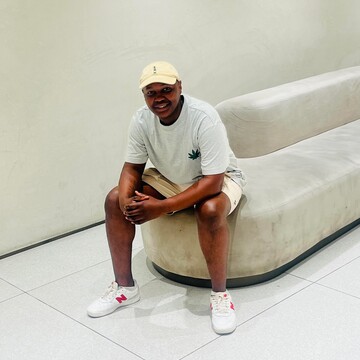 Bongi, 23 Cape Town, Western Cape, South Africa