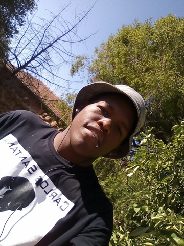 Toni, 28 Soweto, Gauteng, South Africa