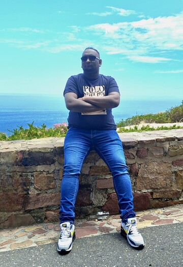WezG, 33 Durban, KwaZulu-Natal, South Africa