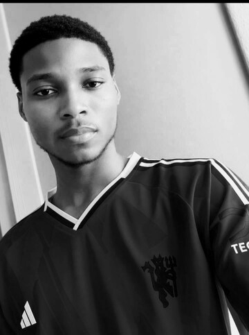 Unathi, 19 Johannesburg, Gauteng, South Africa