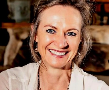 Queen Bee, 56 Pretoria, Gauteng, South Africa