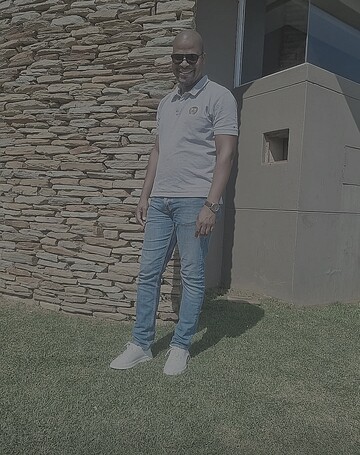 Love me, 46 Katlehong, Gauteng, South Africa