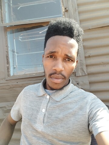 Scelo, 30 Katlehong, Gauteng, South Africa