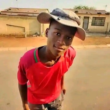 Kamohelo, 23 Katlehong, Gauteng, South Africa