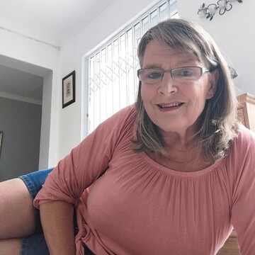 Micky, 60 De Kelders, Western Cape, South Africa