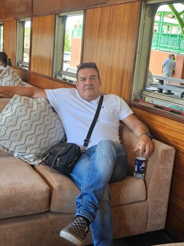 paulo, 57 Gordons Bay, Western Cape, South Africa