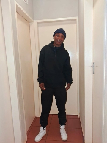 Shon, 21 Soweto, Gauteng, South Africa
