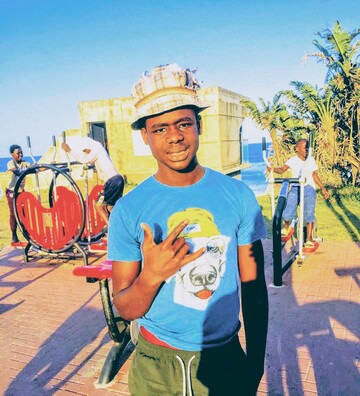 Amos, 21 Amanzimtoti, KwaZulu-Natal, South Africa