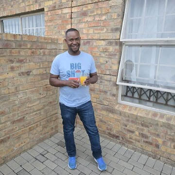 Mr Tee, 42 Pretoria, Gauteng, South Africa