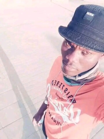 Thato, 30 Tembisa, Gauteng, South Africa