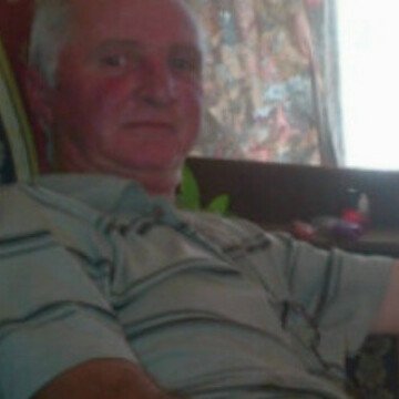 slender green eyes dark hear, 65 Kempton Park, Gauteng, South Africa