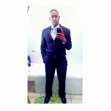 nakes, 35 Roodepoort, Gauteng, South Africa