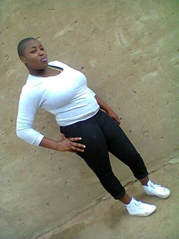 Nthatile, 32 Soweto, Gauteng, South Africa