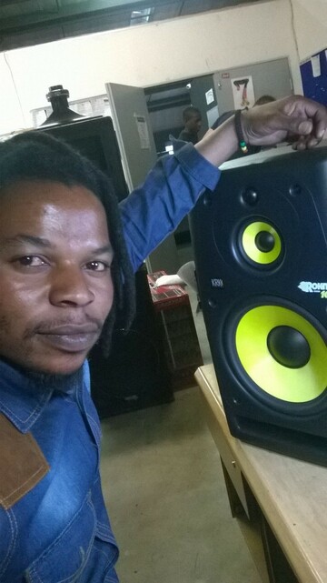 Mzeetron, 44 Johannesburg, Gauteng, South Africa