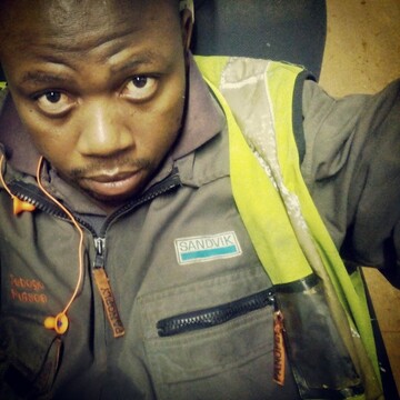 Tebz6, 37 Rustenburg, North West, South Africa