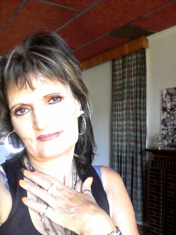 blou bul girl, 60 Pretoria, Gauteng, South Africa
