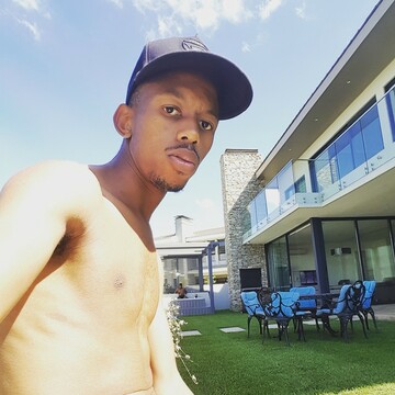 tuzz, 32 Pretoria, Gauteng, South Africa