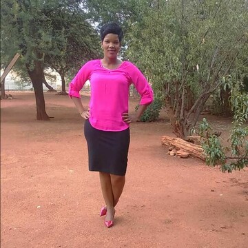 Yola6, 38 Rustenburg, North West, South Africa
