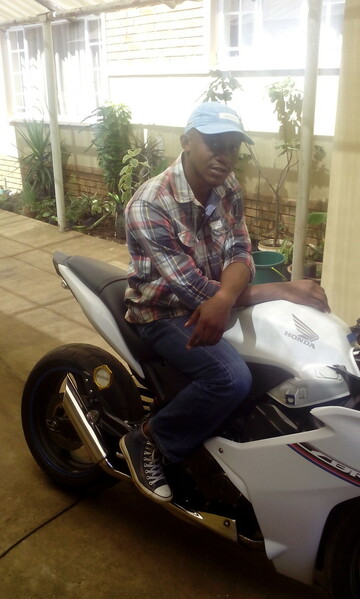 BRIX MACARDO, 35 Lydenburg, Mpumalanga, South Africa
