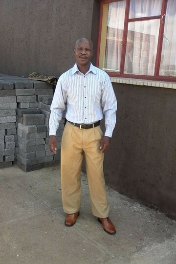 cry 53, 57 Johannesburg, Gauteng, South Africa