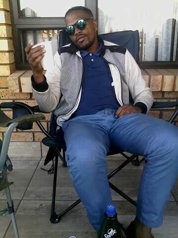 Senikhu, 40 Springs, Gauteng, South Africa