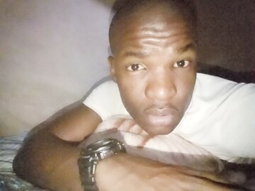 JUNIOR., 33 Umhlanga, KwaZulu-Natal, South Africa