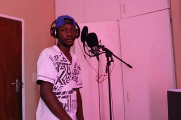 Ngundu, 35 Stellenbosch, Western Cape, South Africa